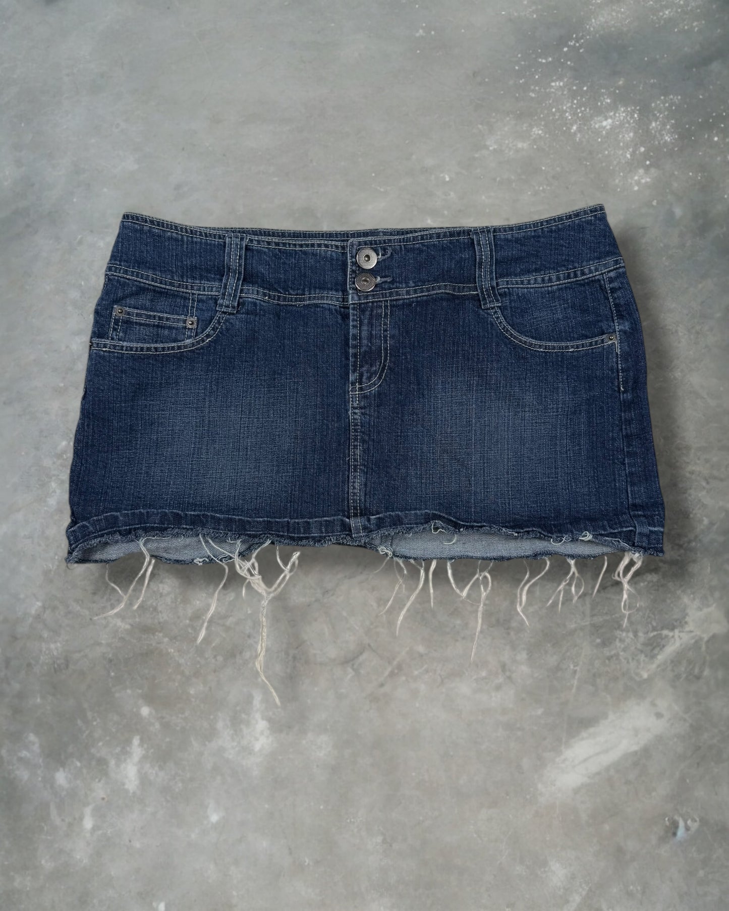 ‘00 SC Denim Skirt Sz. 17