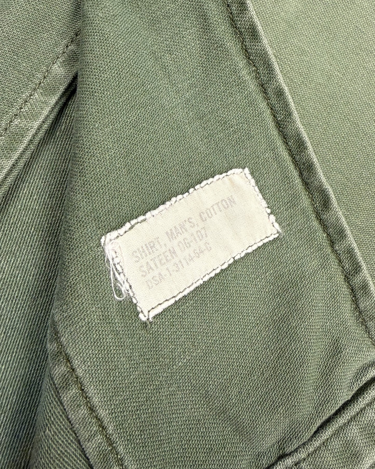 ‘80s US Army Button Up Sz. M