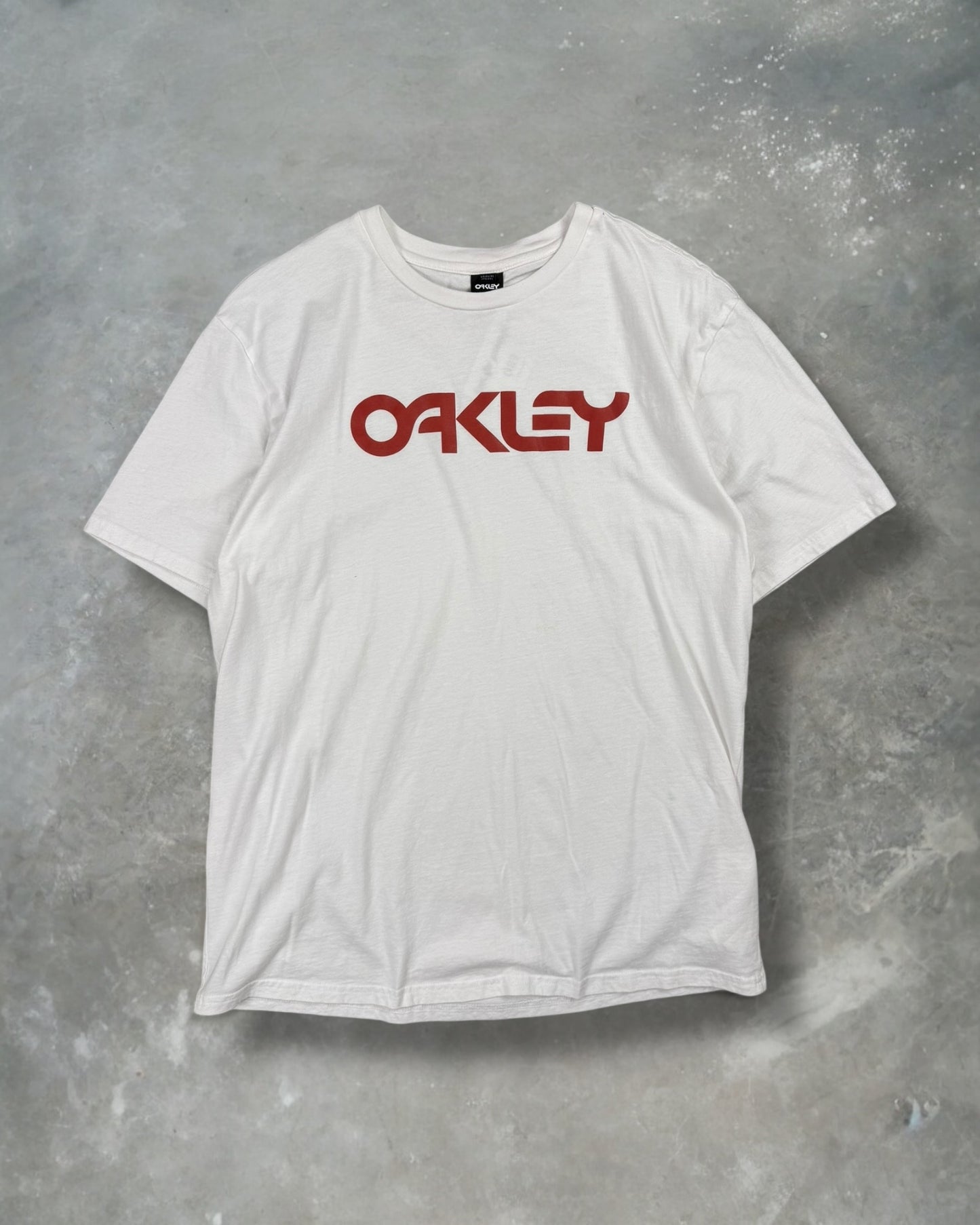 ‘10s Oakley Tee Sz. XL