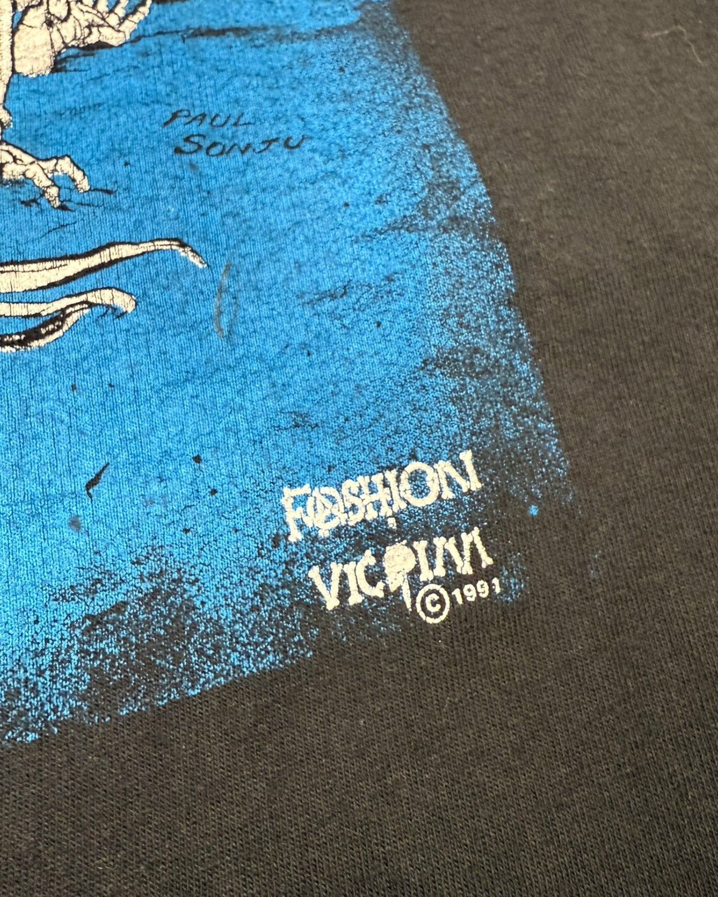 ‘91 Love Never Dies Fashion Victim Tee Sz. XL