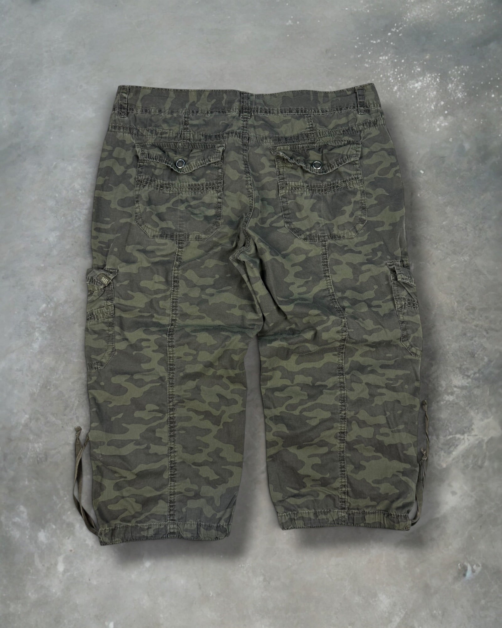 ‘00s Unionbay Camo Capris Sz. 13