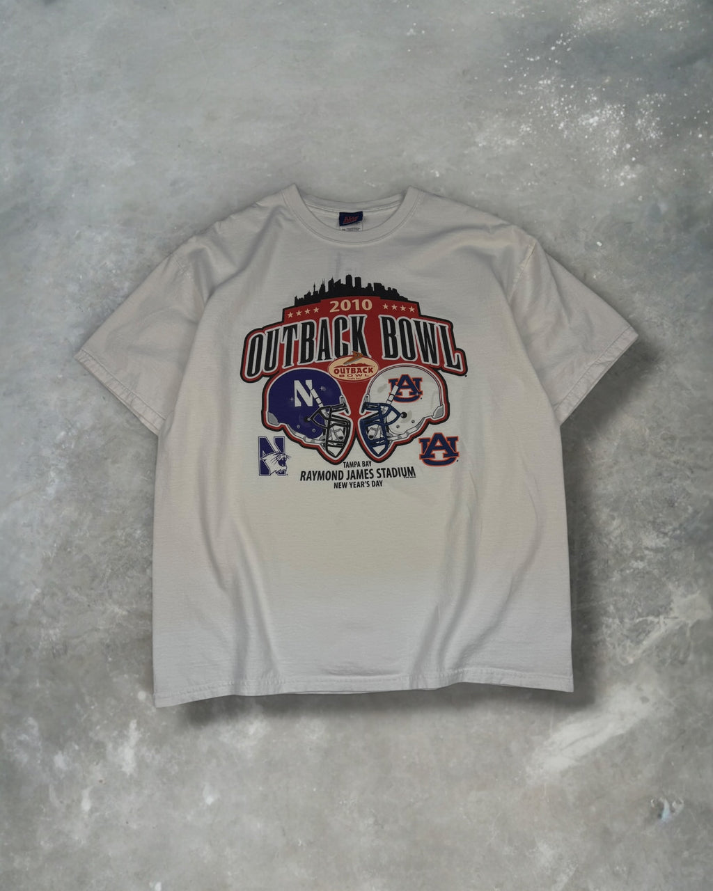 ‘10 Outback Bowl Tee Sz. XL