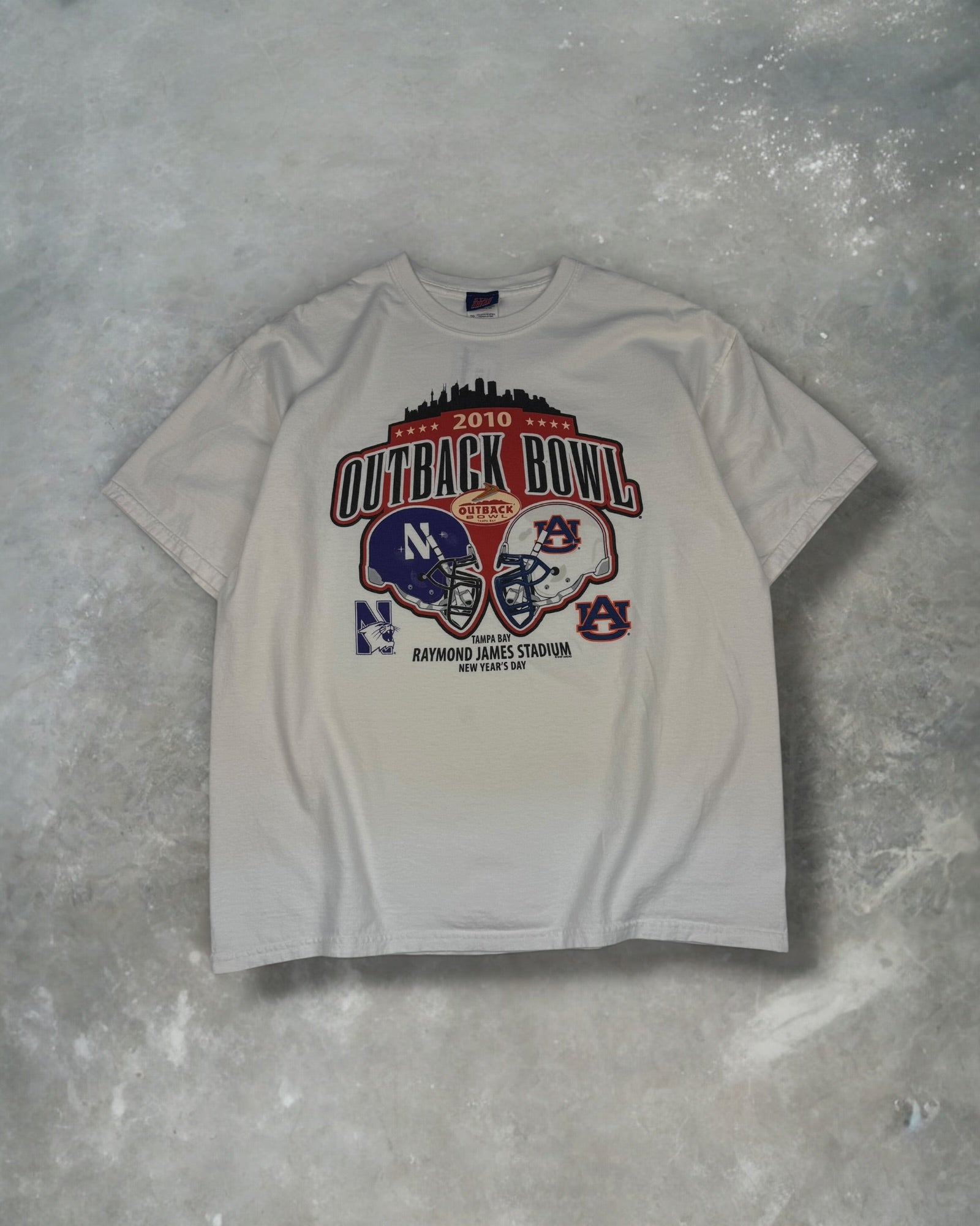 ‘10 Outback Bowl Tee Sz. XL