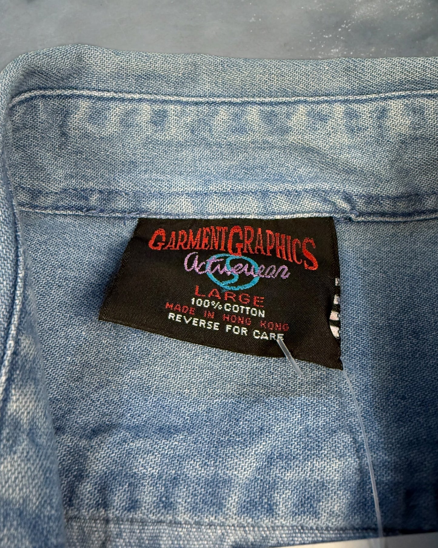 ‘95 Looney Tunes Denim Button Up Sz. L