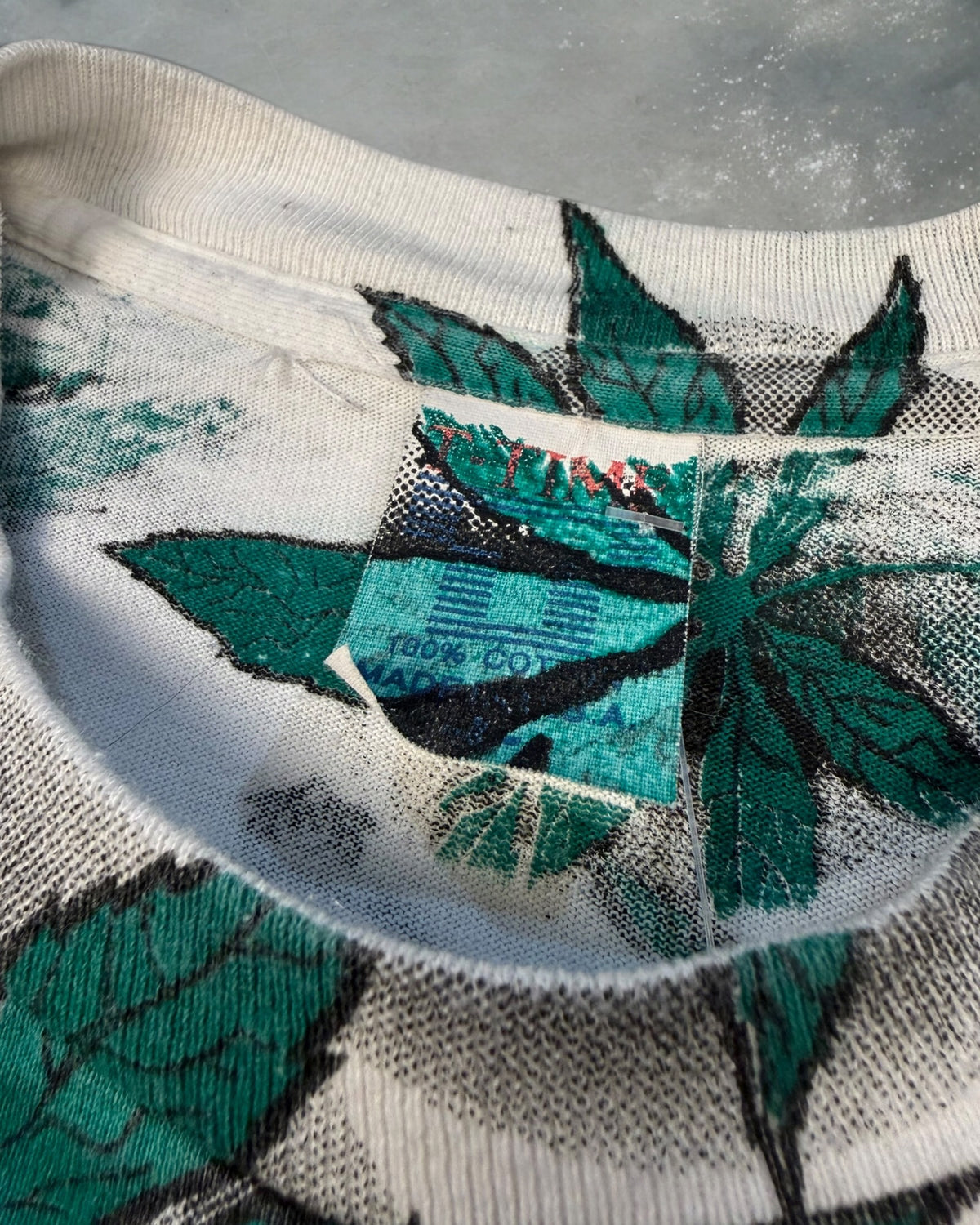 ‘90s Zig Zag Man Weed AOP Tee Sz. L