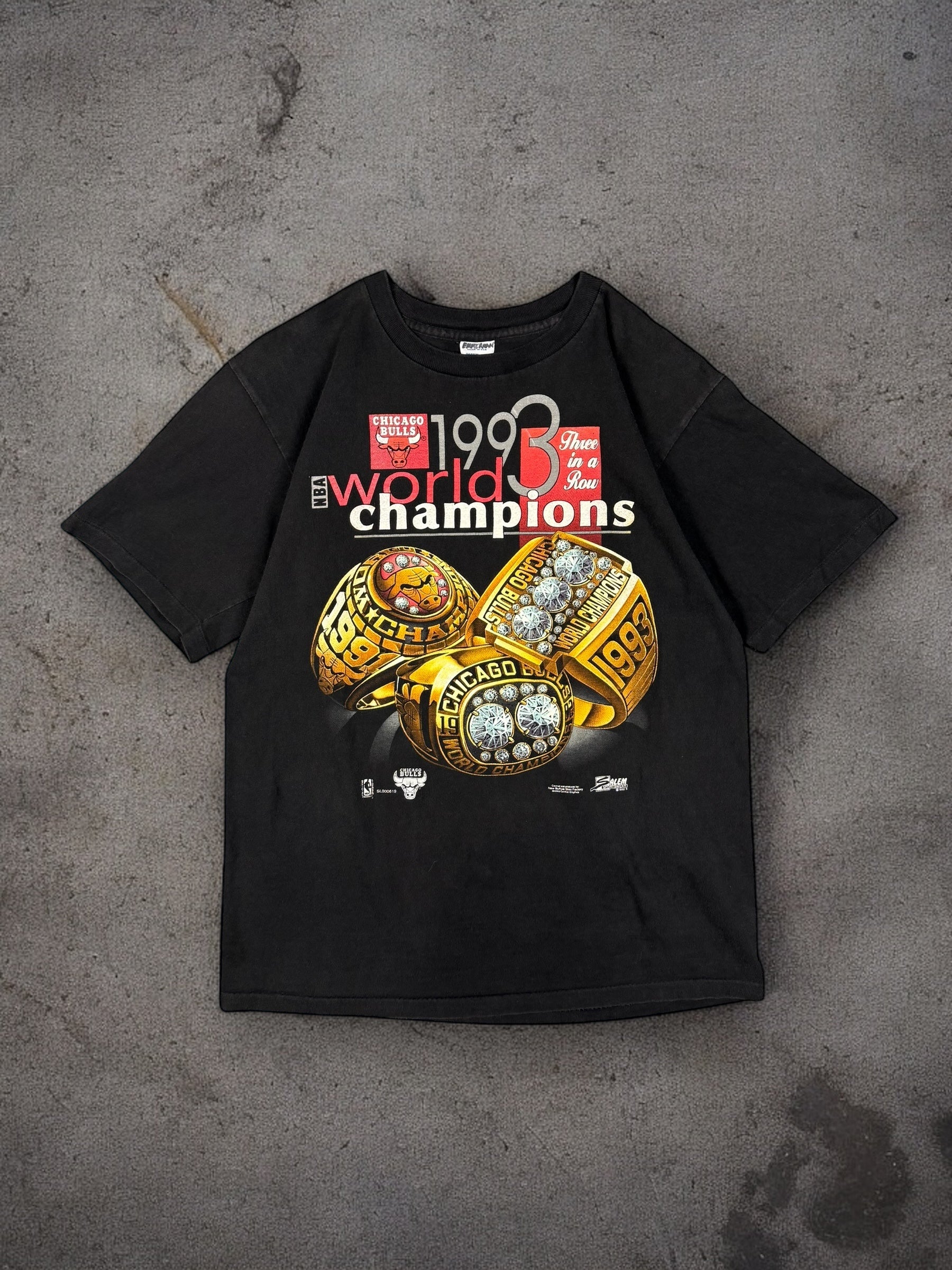 ‘93 Bulls Champions Rings Tee Sz. L