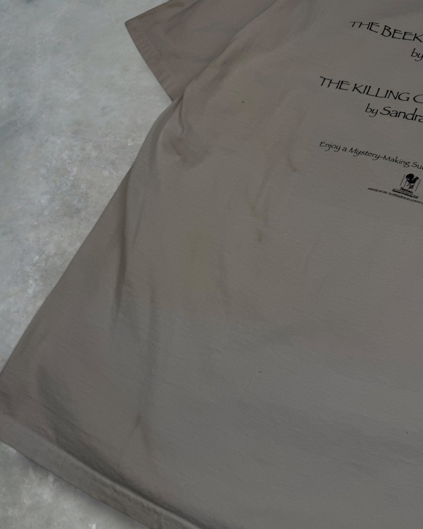 ‘90s Mystery Novel Art Tee Sz. XL