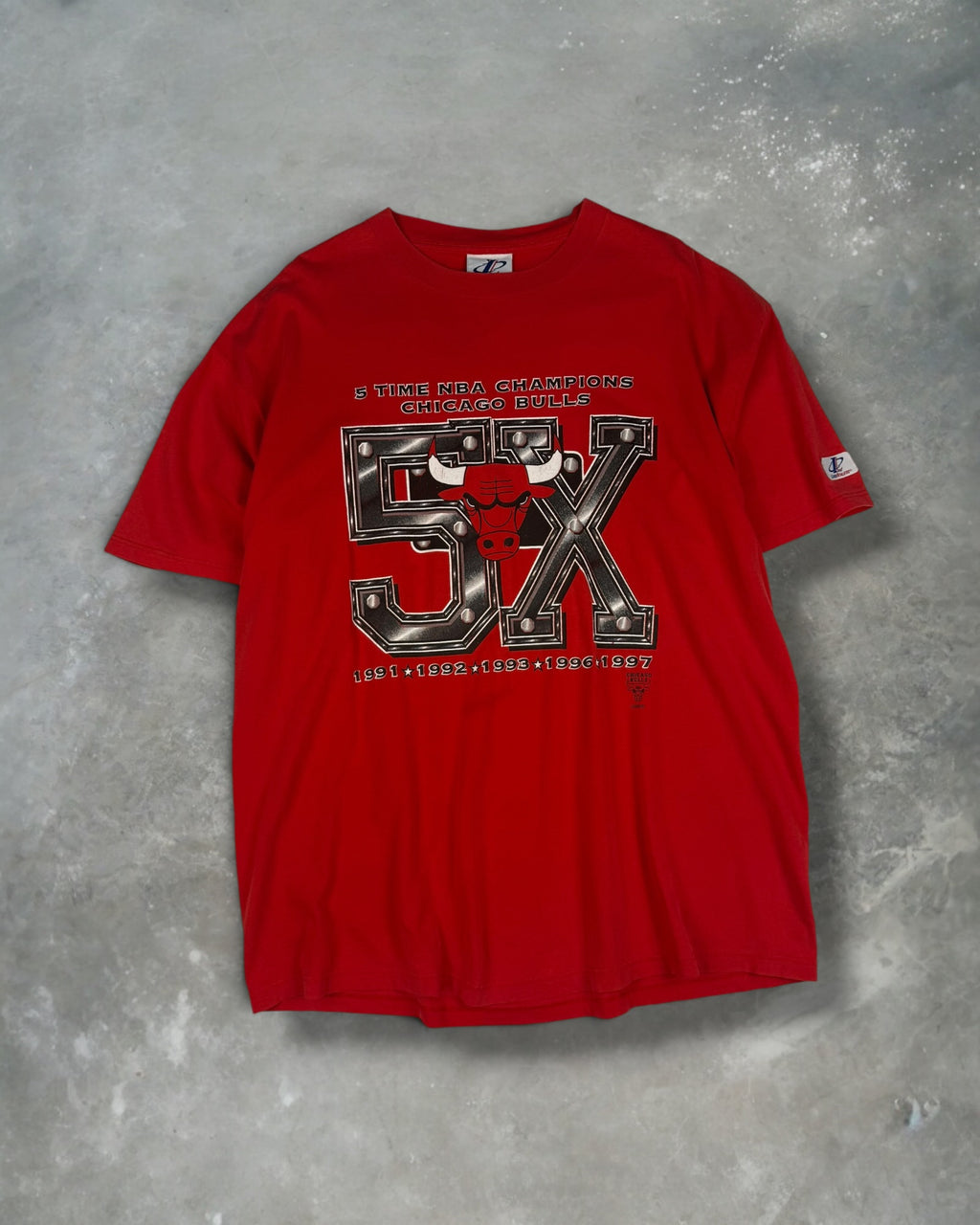 ‘97 Chicago Bulls 5 Times Champs Tee Sz. XL