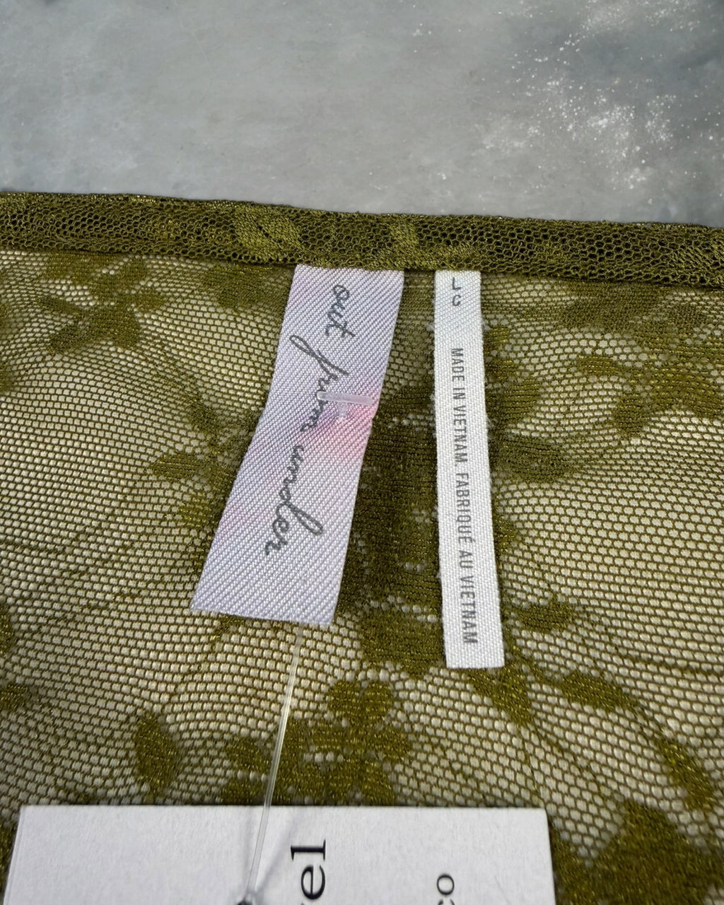 ‘00s Green Out From Under Top Sz. L