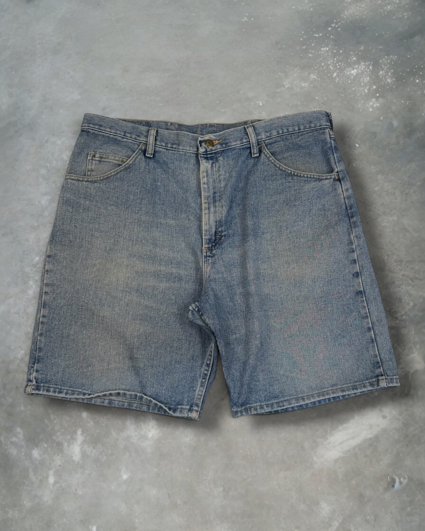 ‘00s Wrangler Jorts Sz. 40