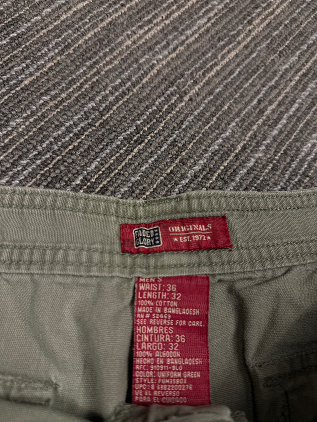 ‘00s Faded Glory Cargo Jorts Sz. 36