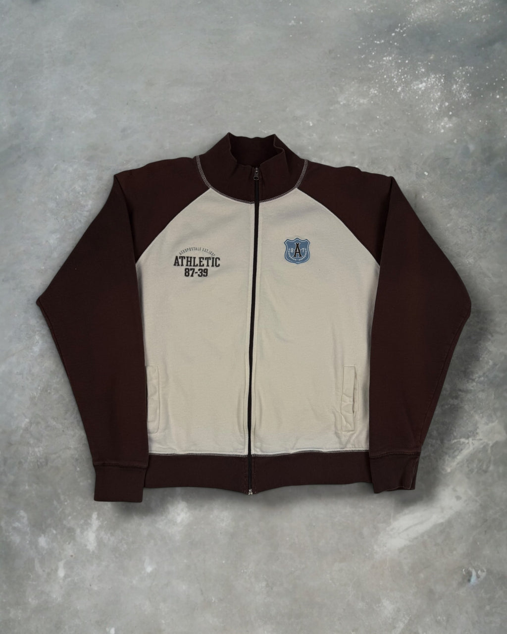 ‘00s Aeropostale Zip Hp Sz. L