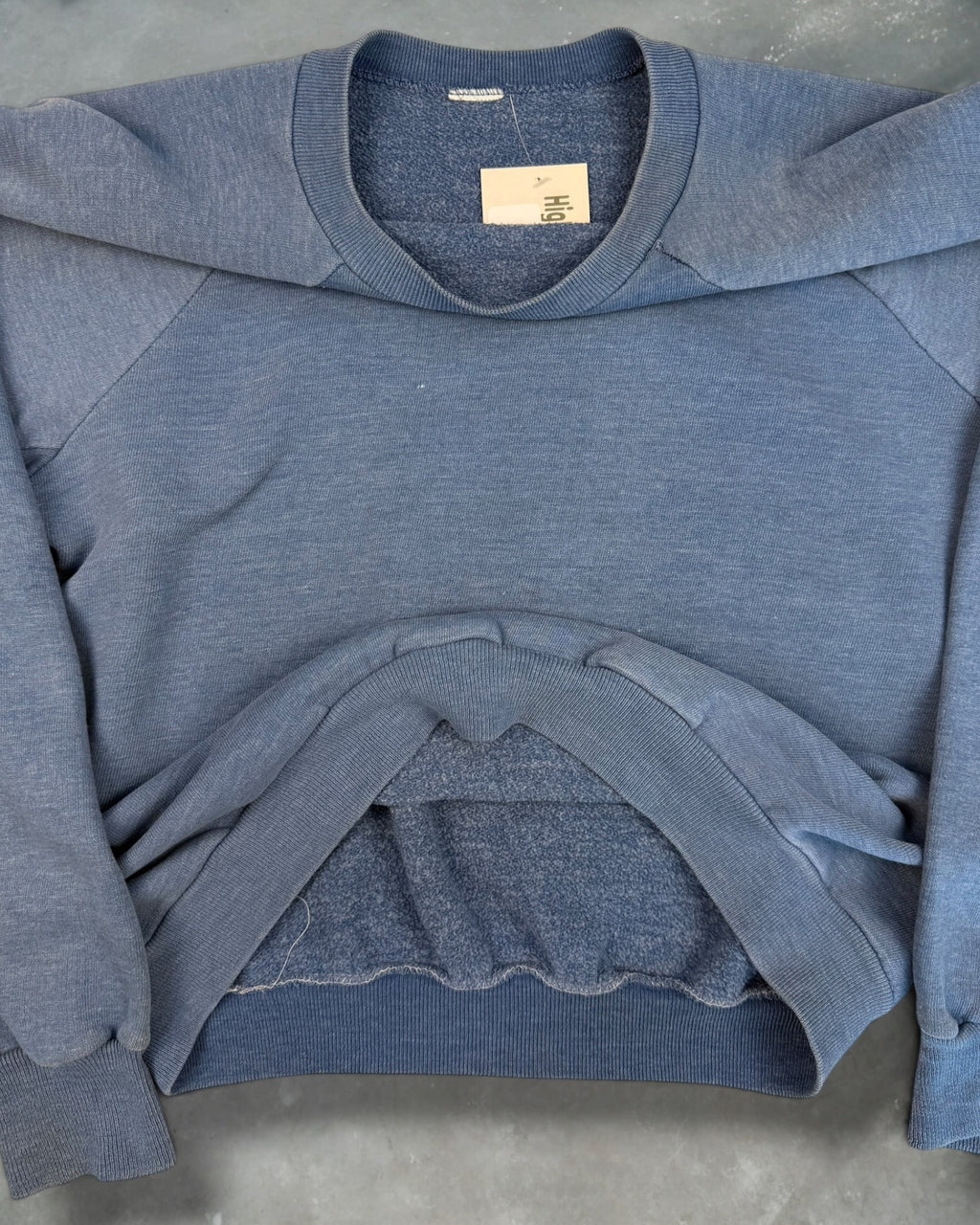 ‘80s Raglan Crewneck Sz. M