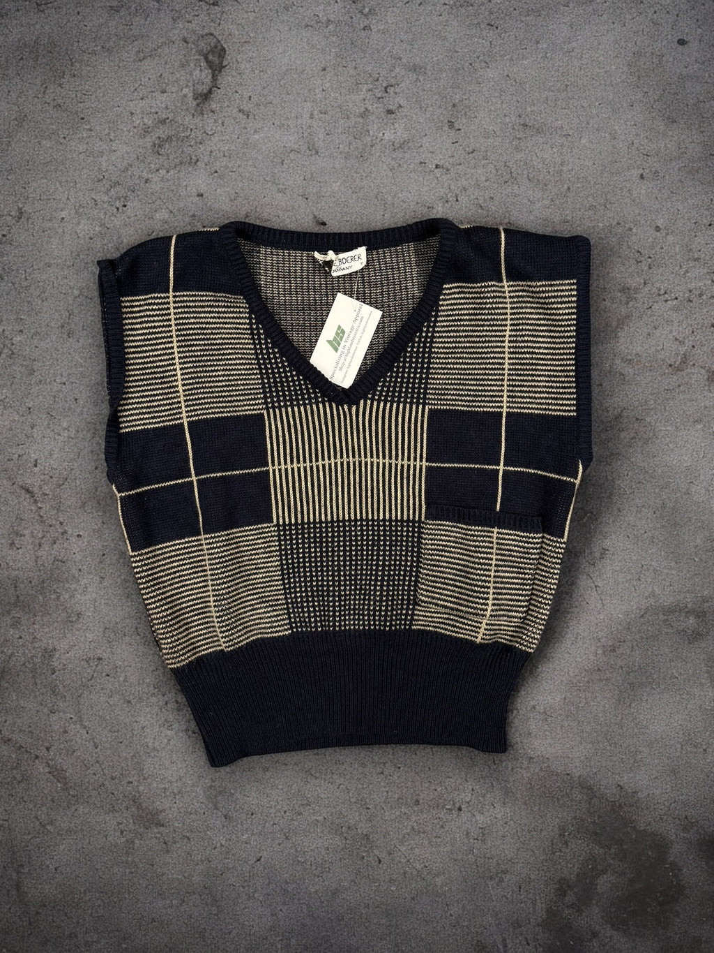 ‘00s Sweater Vest Sz. M