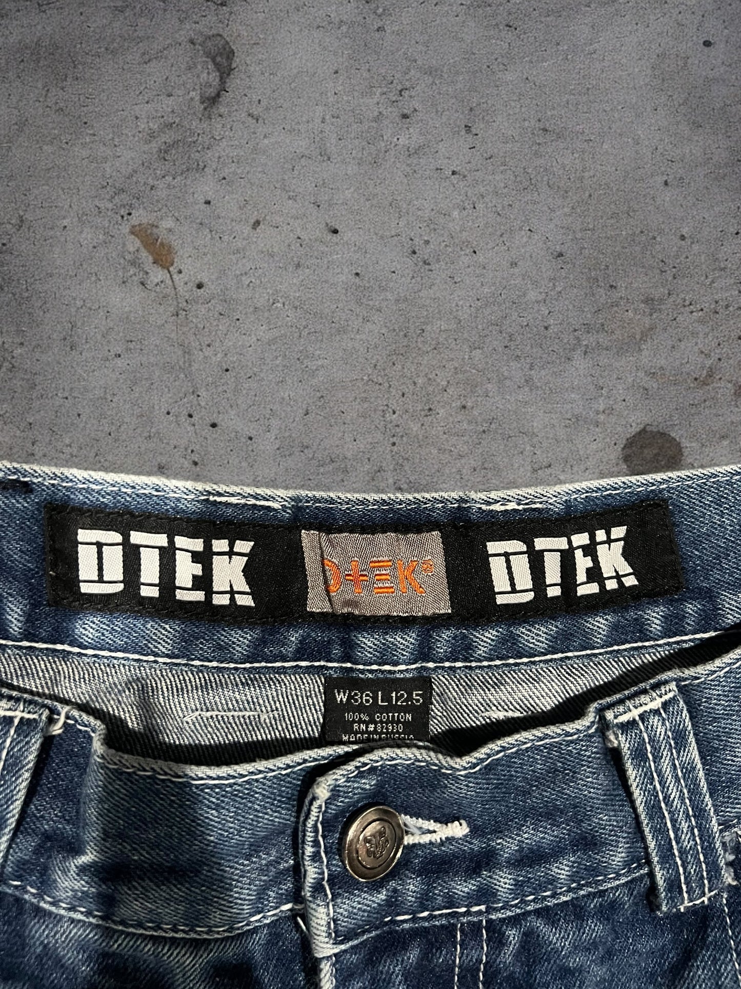 ‘00s DTEK Jean Shorts Sz. 36x12.5