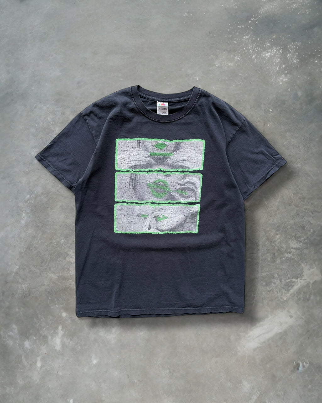 ‘00s Blunt Tee Sz. L