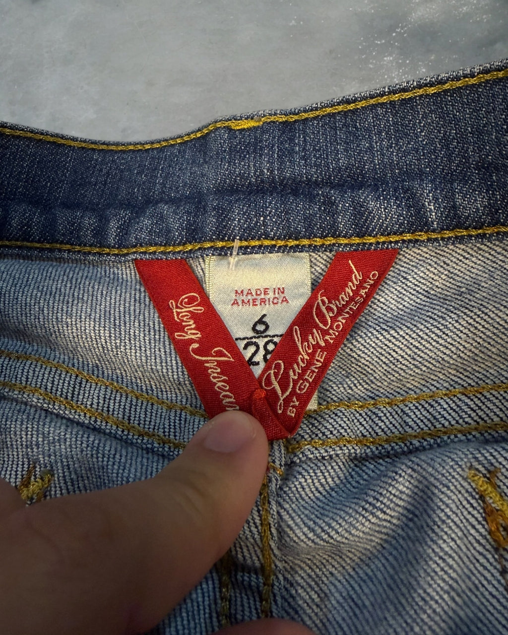 ‘00s Lucky Brand Flare Jeans Sz. 6