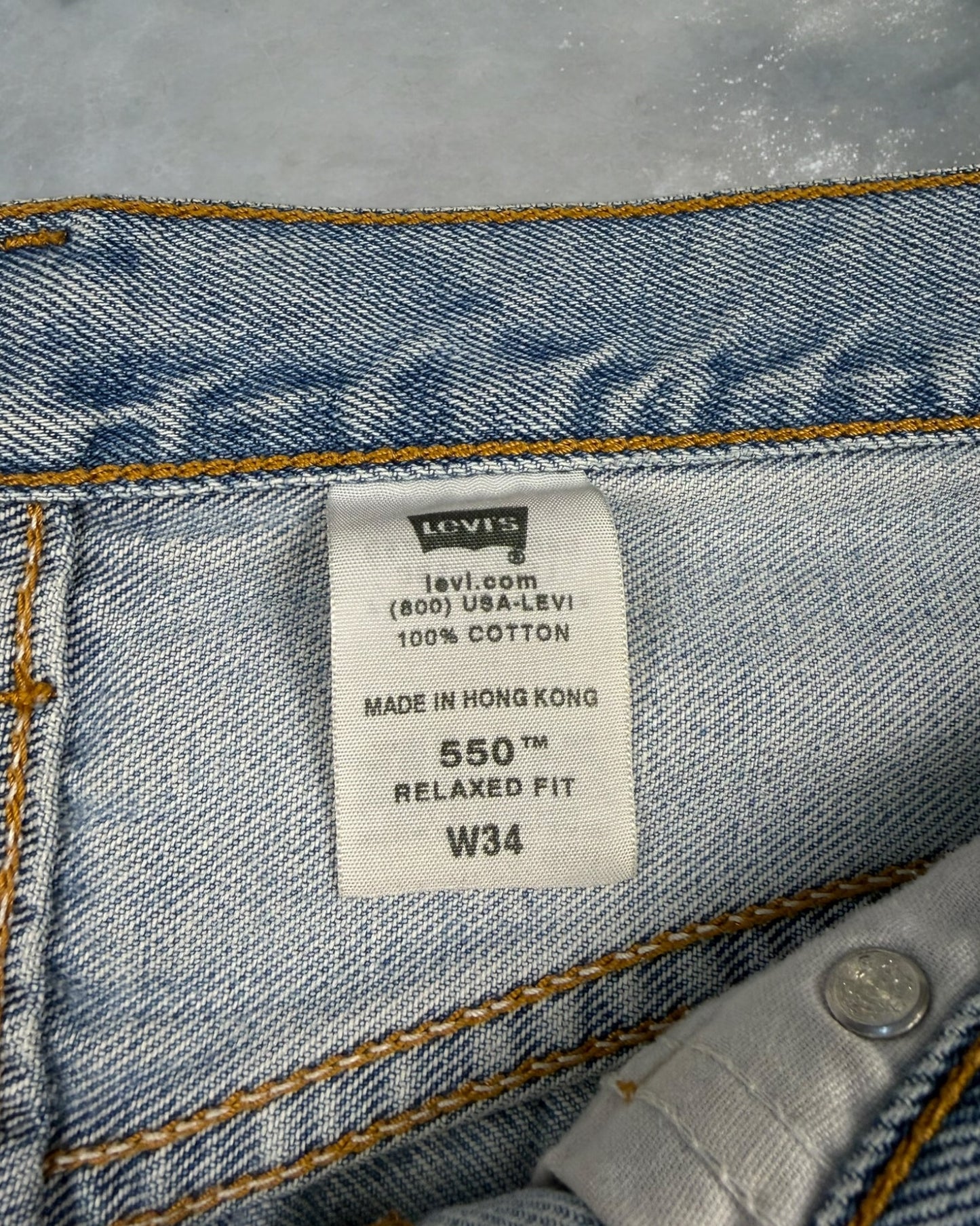 ‘00s Levi’s 550 Jorts Sz. 34