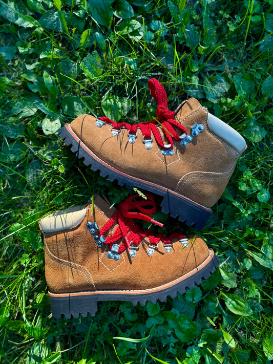 ‘90s Hiking Boots Sz. 5.5Y