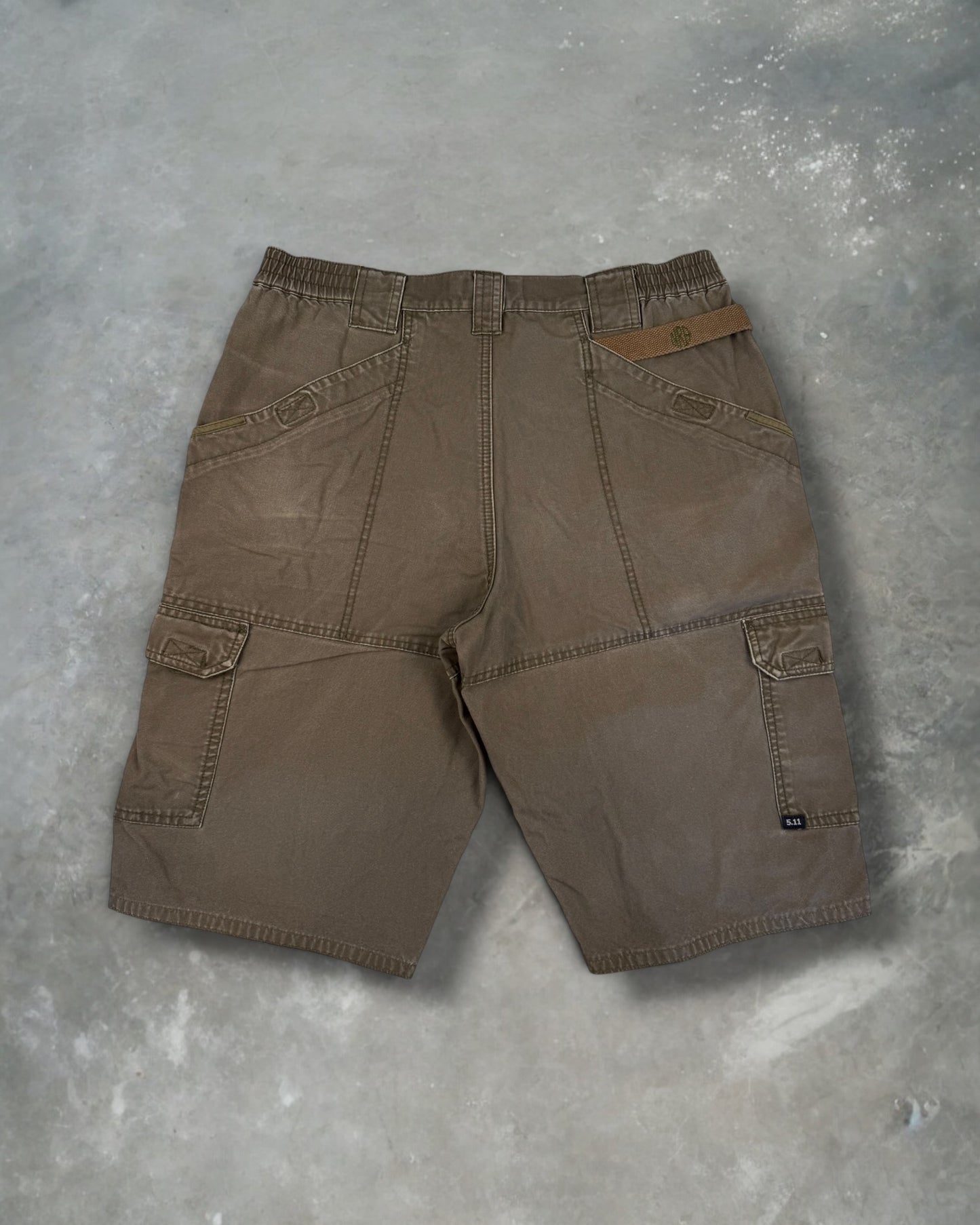 ‘00s 511 Cargo Shorts Sz. 35